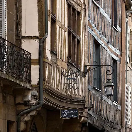 Maison Des Ducs * דיז'ון